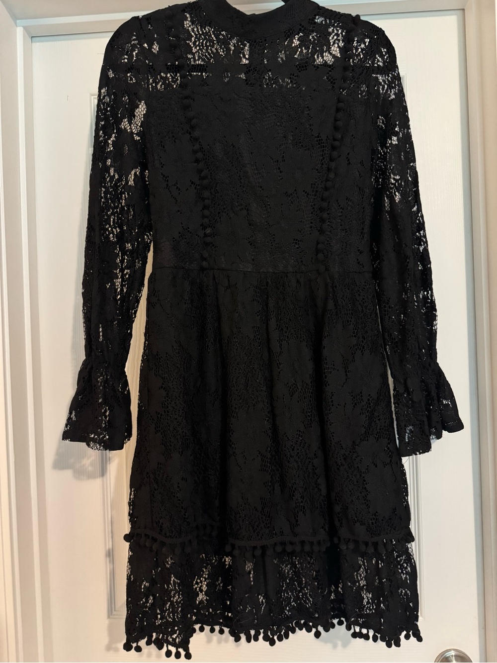 Elegant Black Lace Long-Sleeve Dress